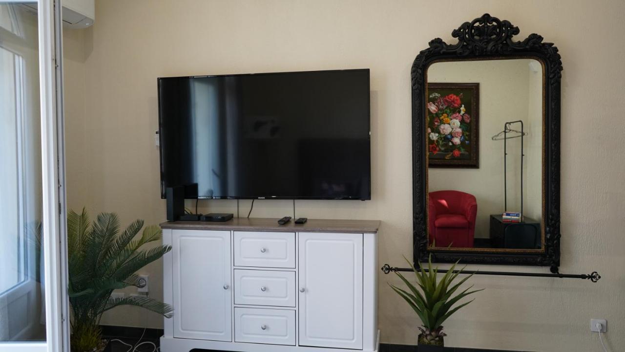 Cozy Studio With A Sea View Ницца Экстерьер фото